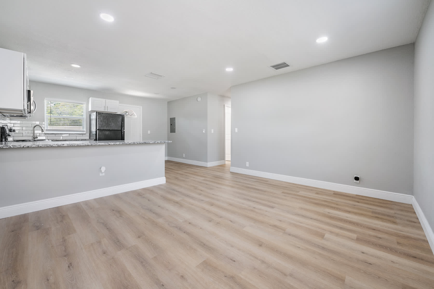2642 South Dr – photo 5