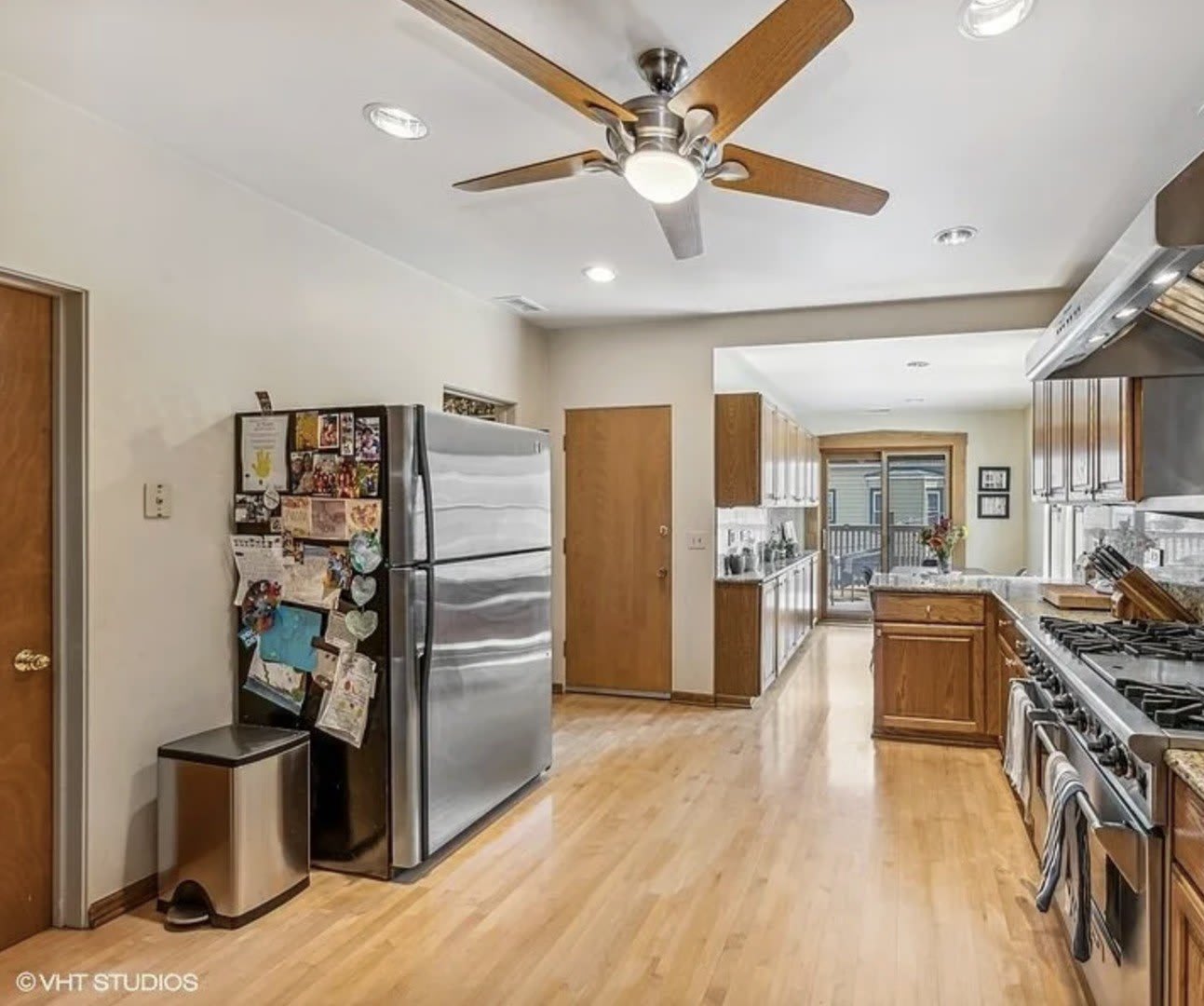 2837 N Southport Avenue – photo 4