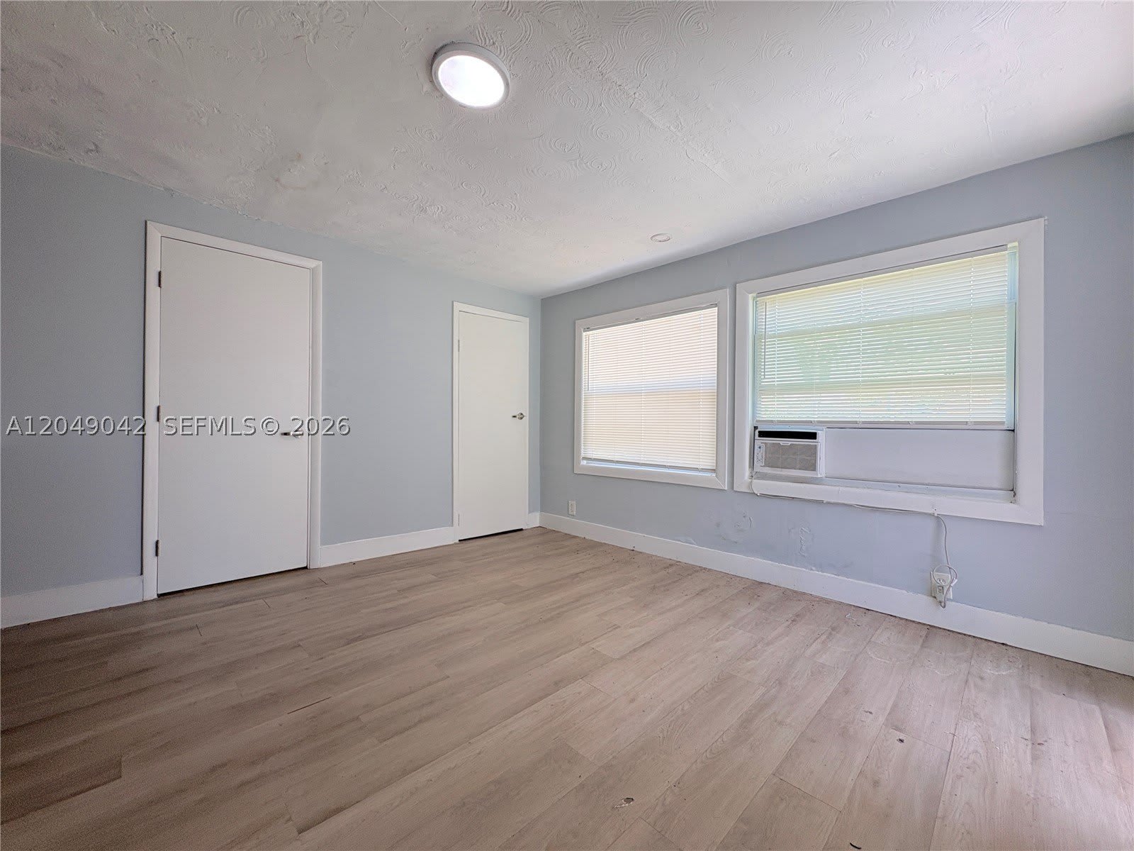 1825 Mckinley St – photo 3