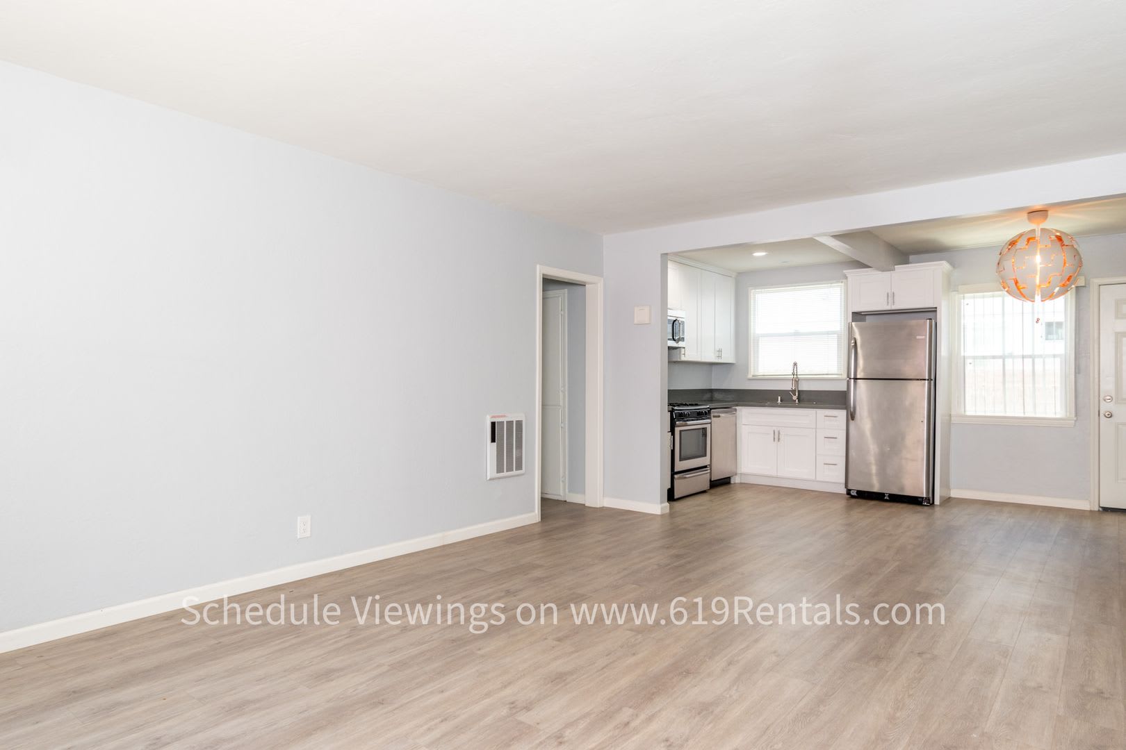 2 Bedroom, 1 Bath with Yard & Washer/Dryer, Pets OK – photo 5