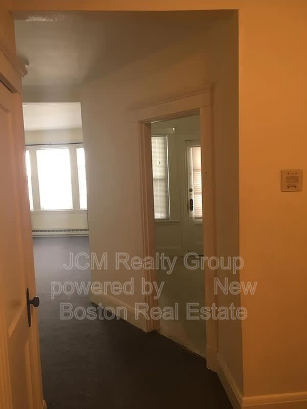 203 Lewis St – photo 2