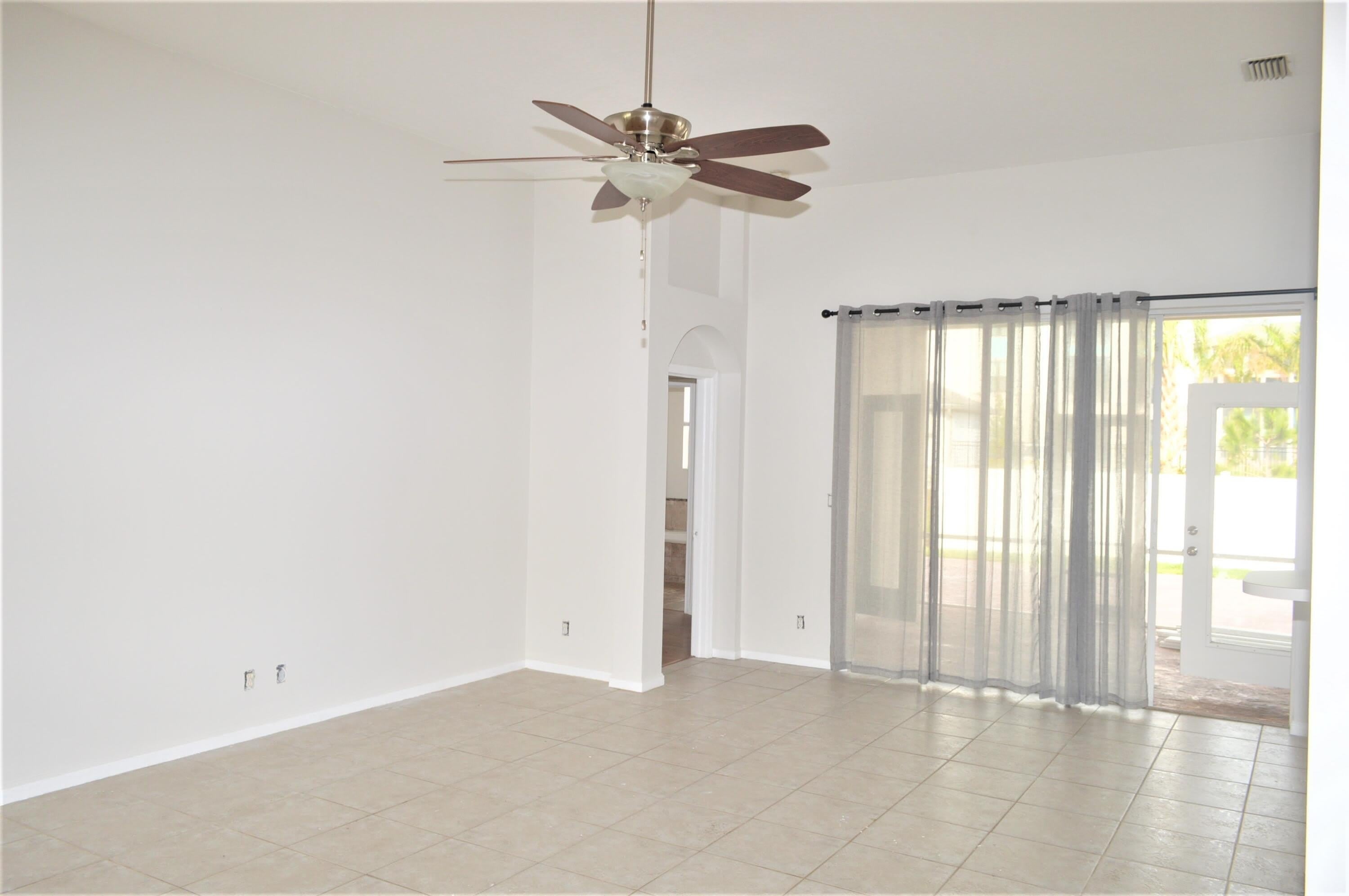 880 NW WATERLILY Place – photo 2