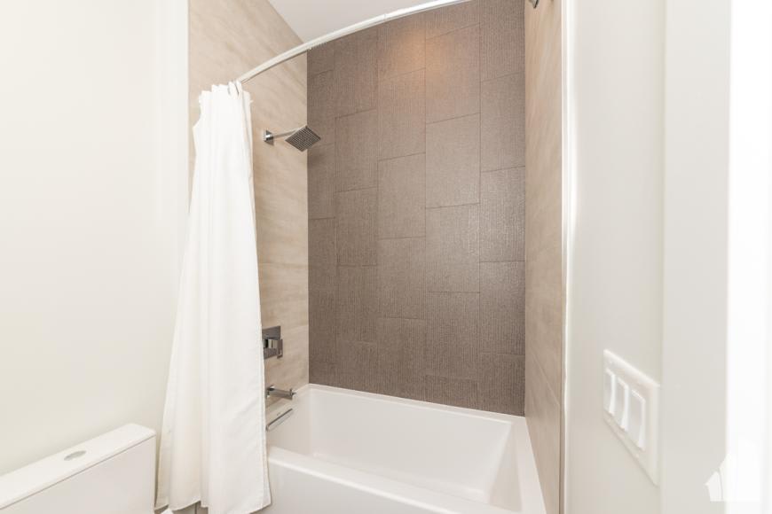 1420 W Chestnut St – photo 5