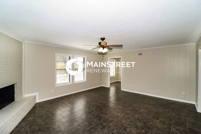 5685 Antwerp Avenue West – photo 3