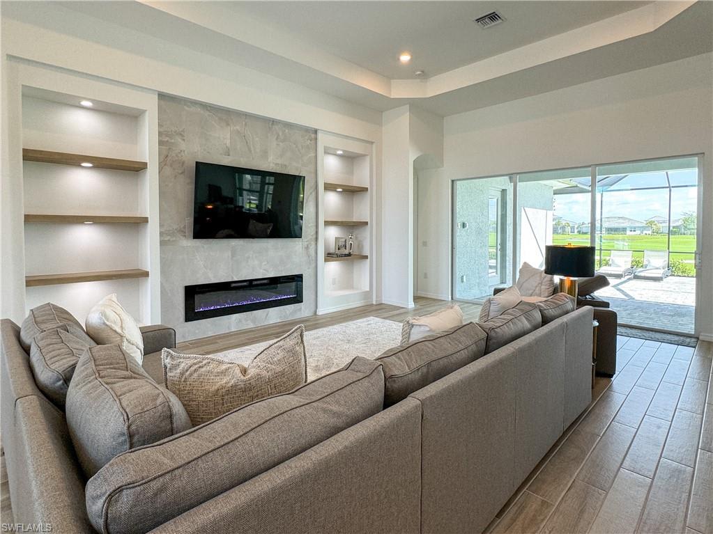 6082 Artisan Court – photo 2