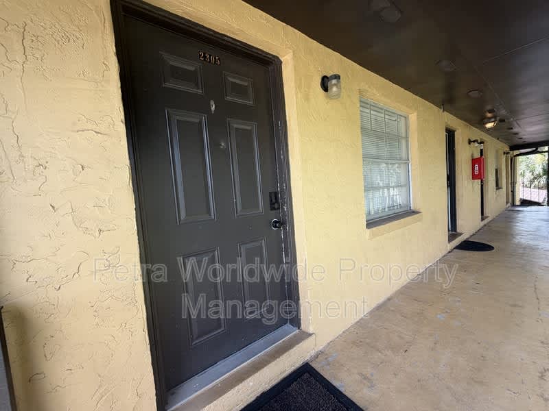 2305 K-Ville Avenue – photo 5