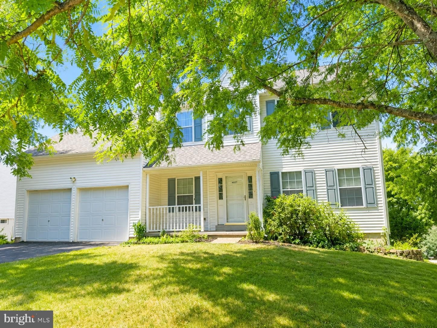 4037 RUNNYMEAD Drive – photo 2