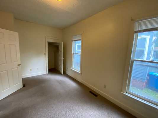 520 Oak Street – photo 5