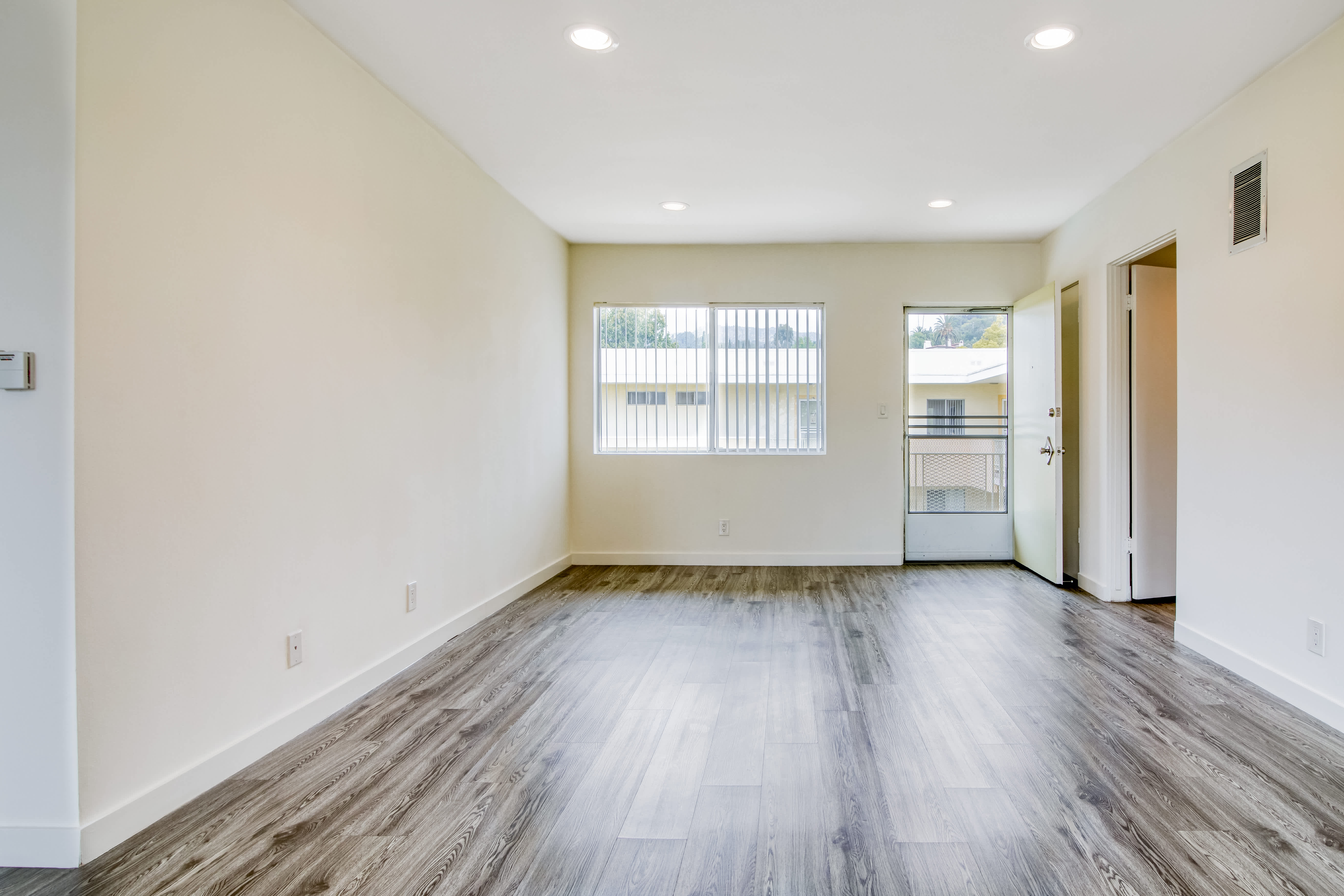 4505-4545 Los Feliz Boulevard – photo 5