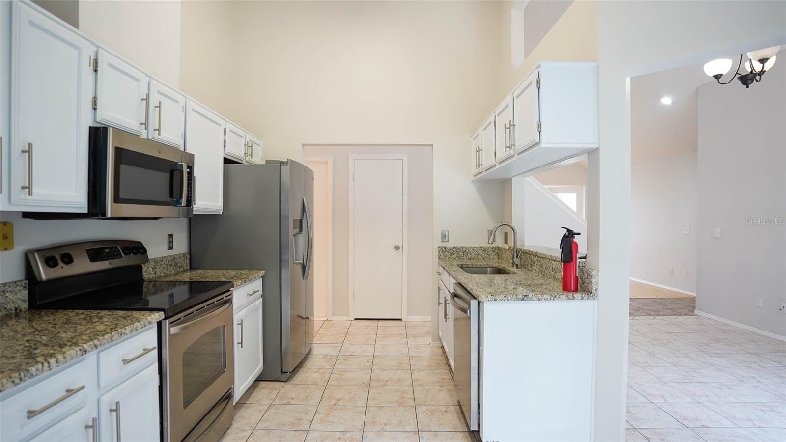 4501 Bridgeton Lane – photo 2