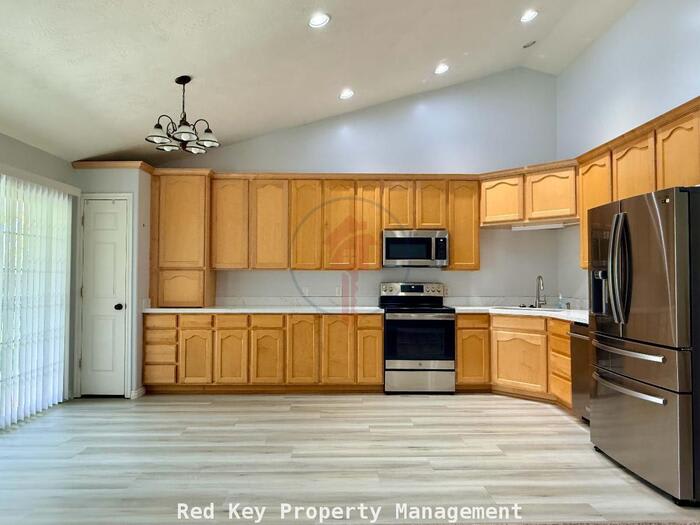 474 East 1370 North – photo 2