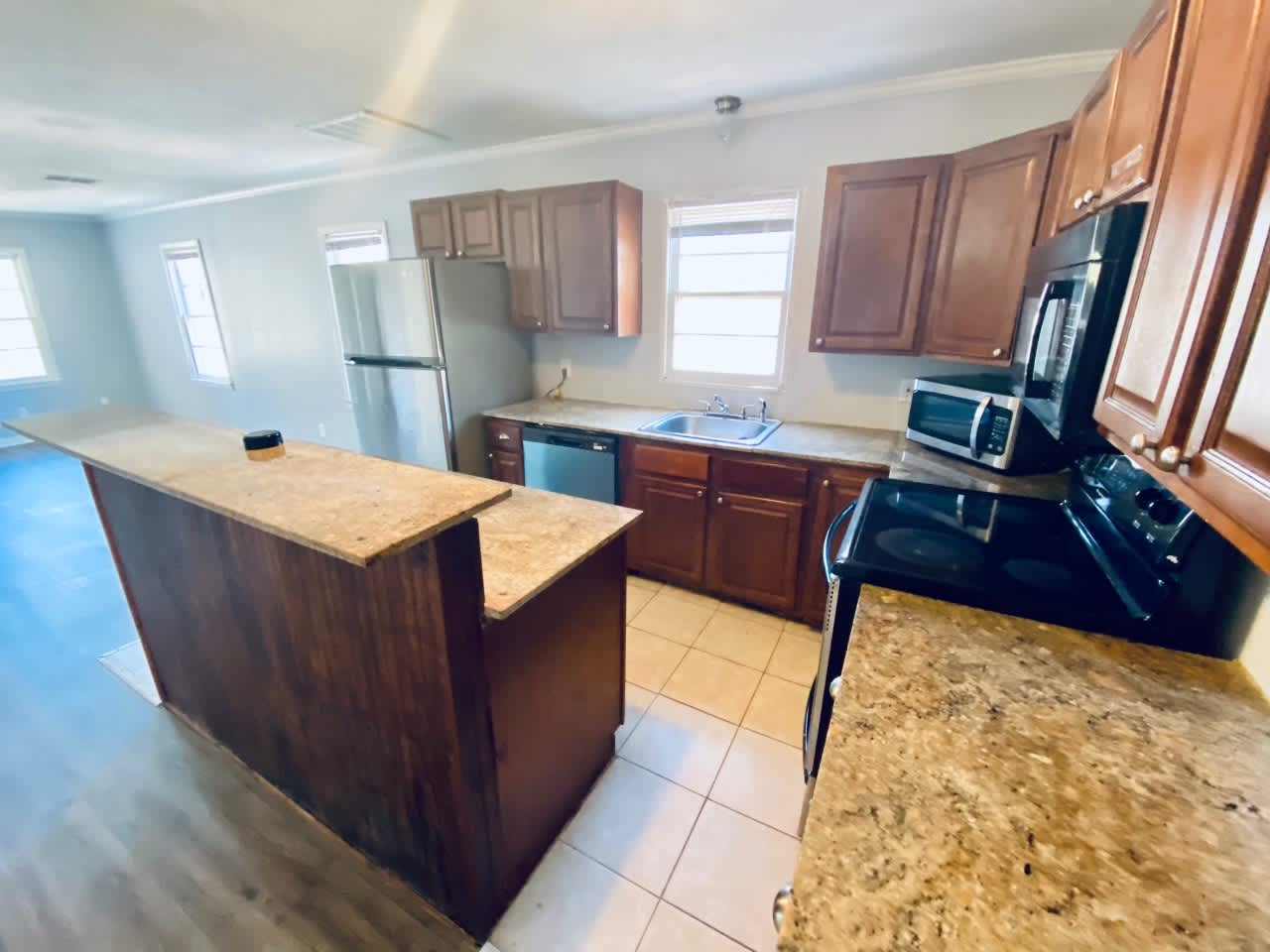 607 37th Ave S Apt 3 – photo 4