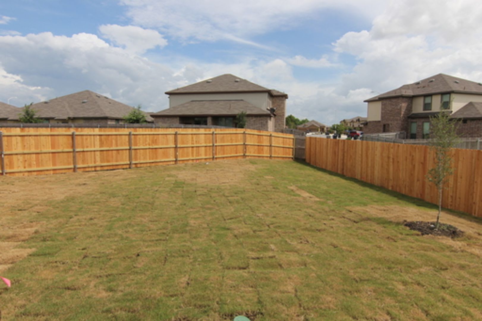 Beautiful 3 Bedroom Duplex Located in New Braunfels, Texas! – photo 2
