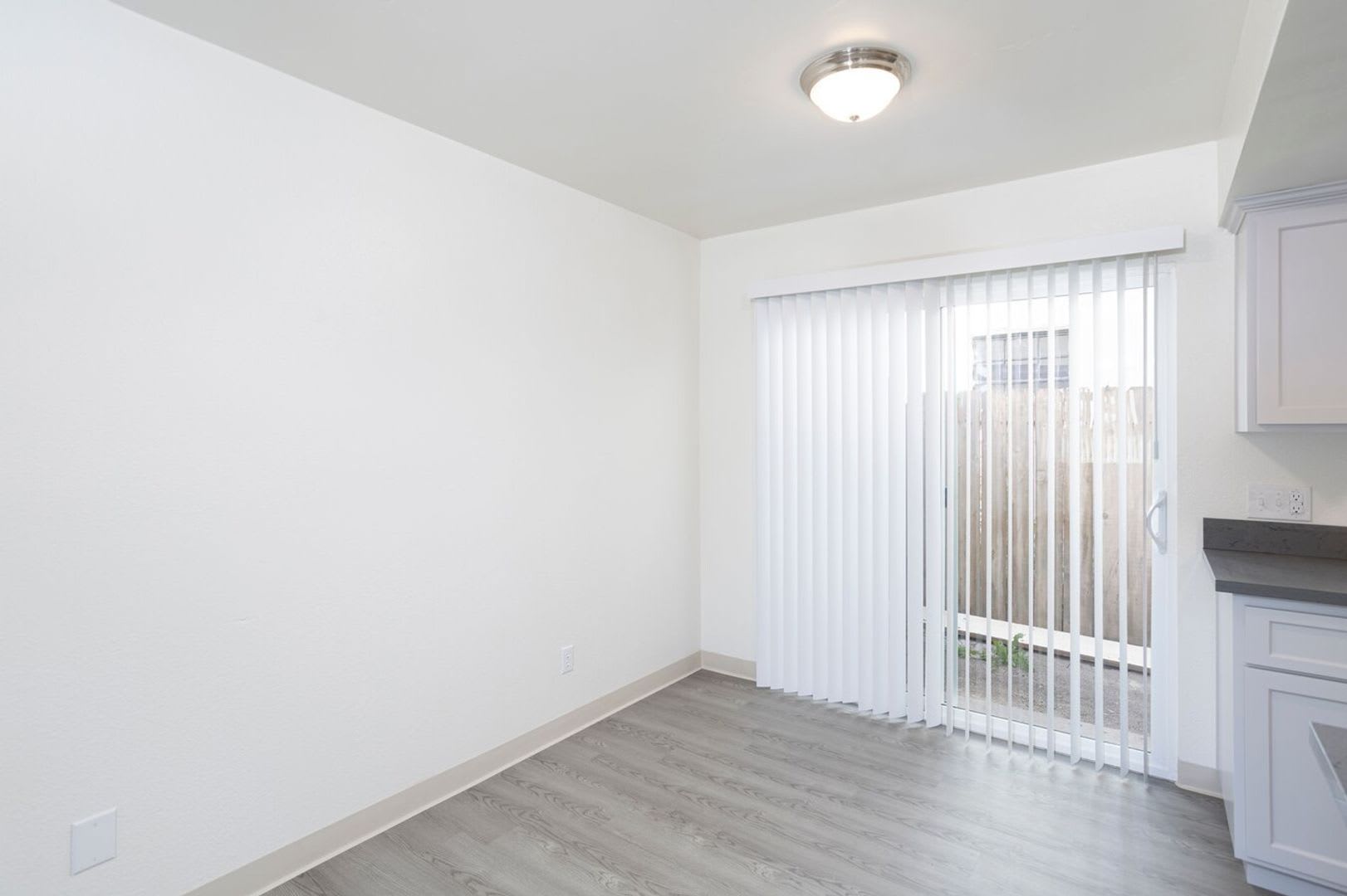 Completely Updated 2 Bedrooms 1 5 Bathrooms In The Heart Of Guadalupe – photo 2