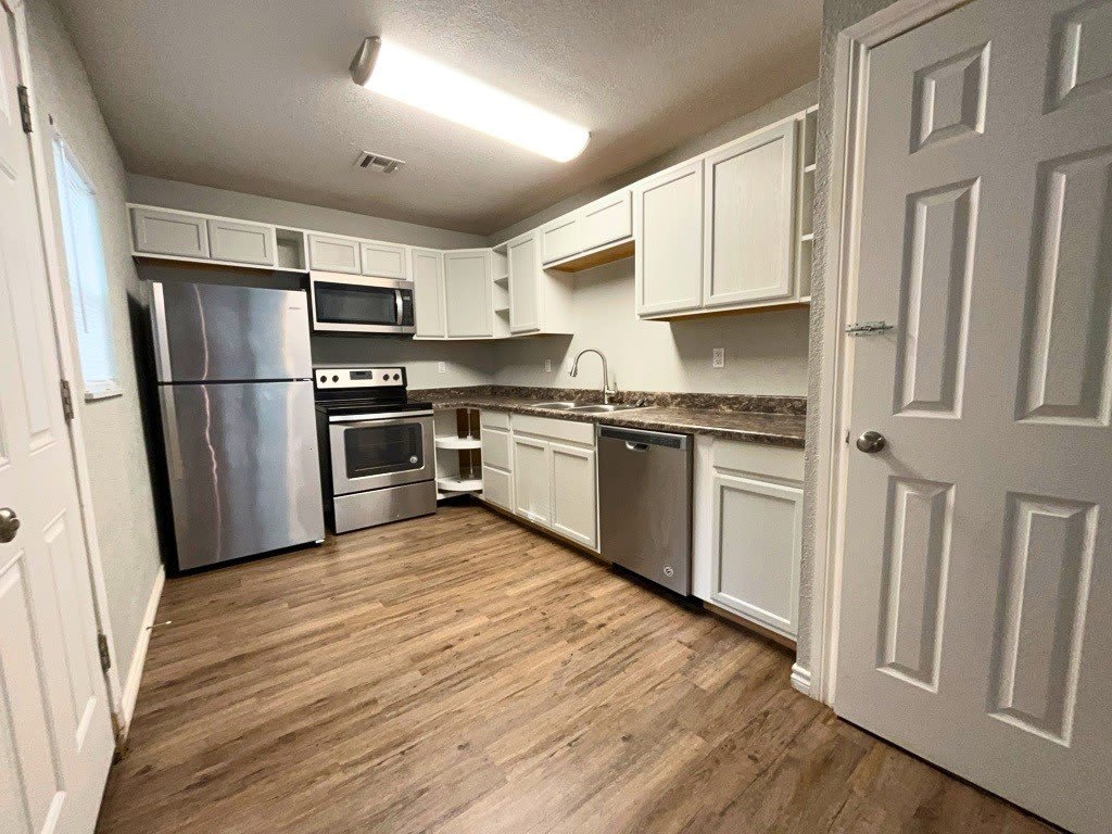 1713 Nw Irwin Avenue – photo 5