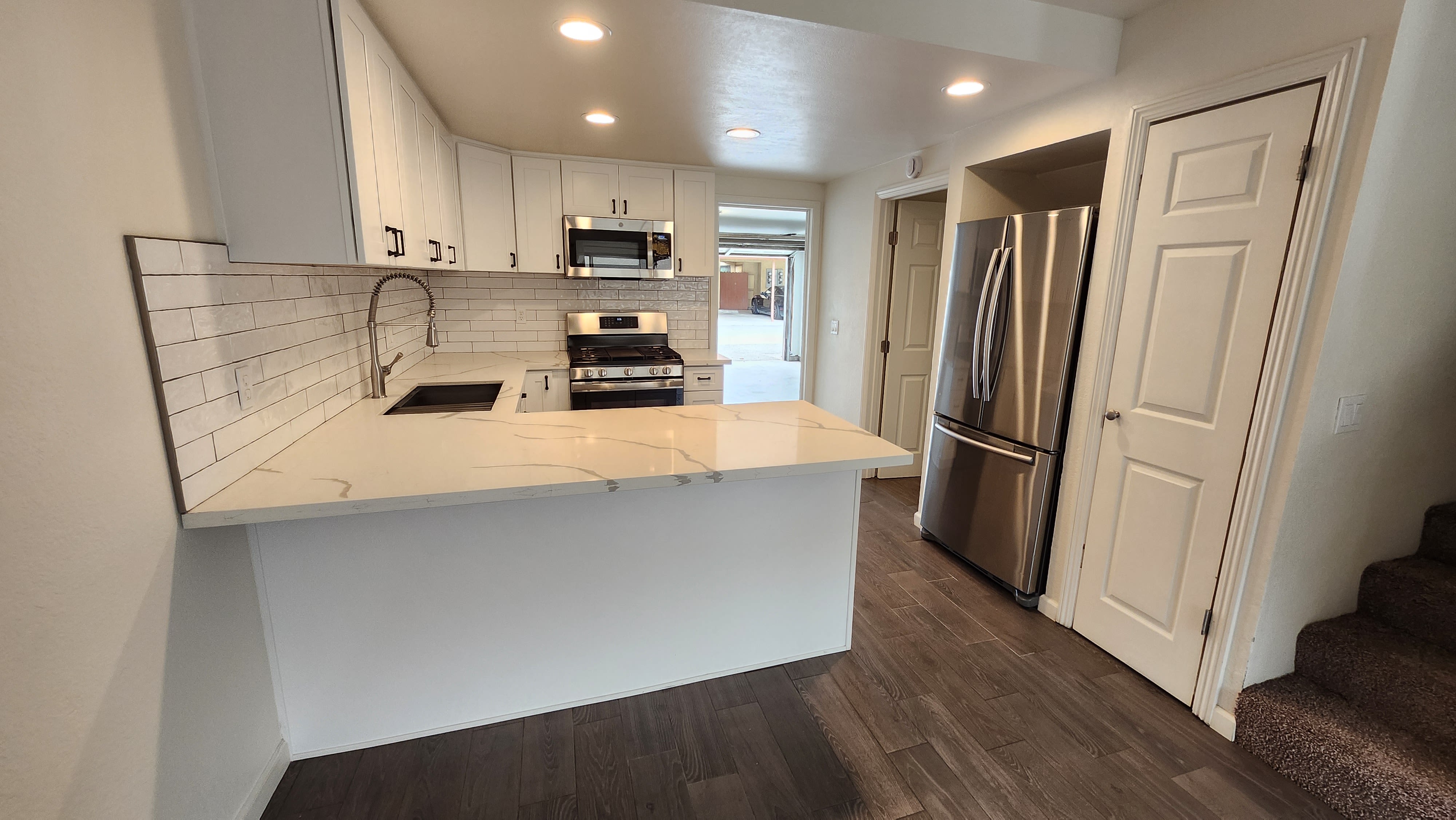 324 W Chestnut Ave – photo 4