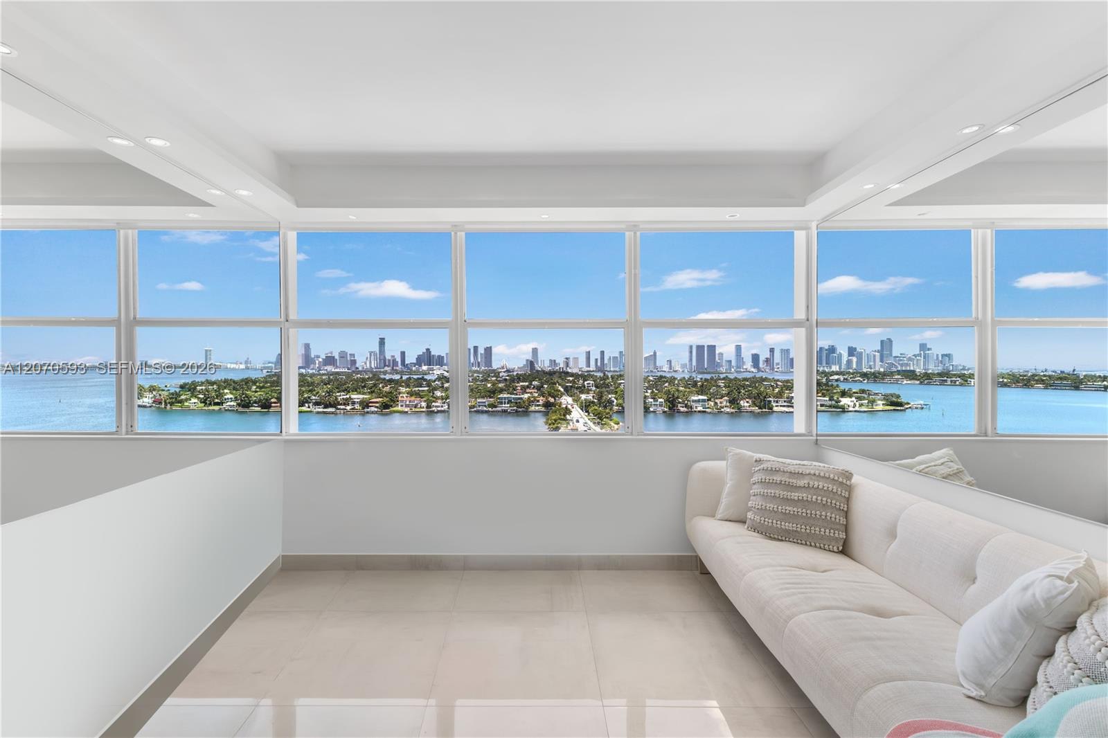 3 Island Avenue – photo 3