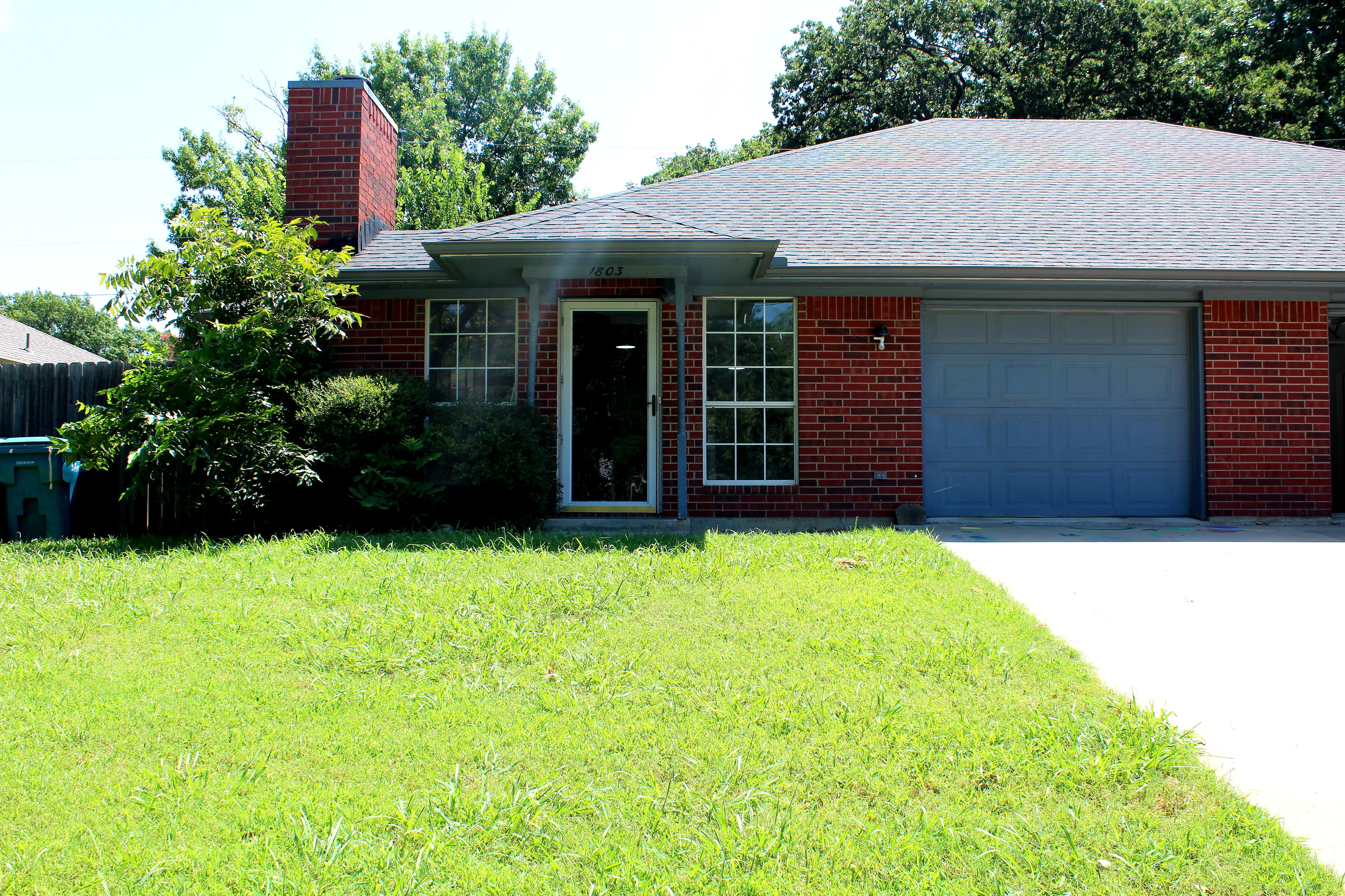 1803 Park Pl – photo 1
