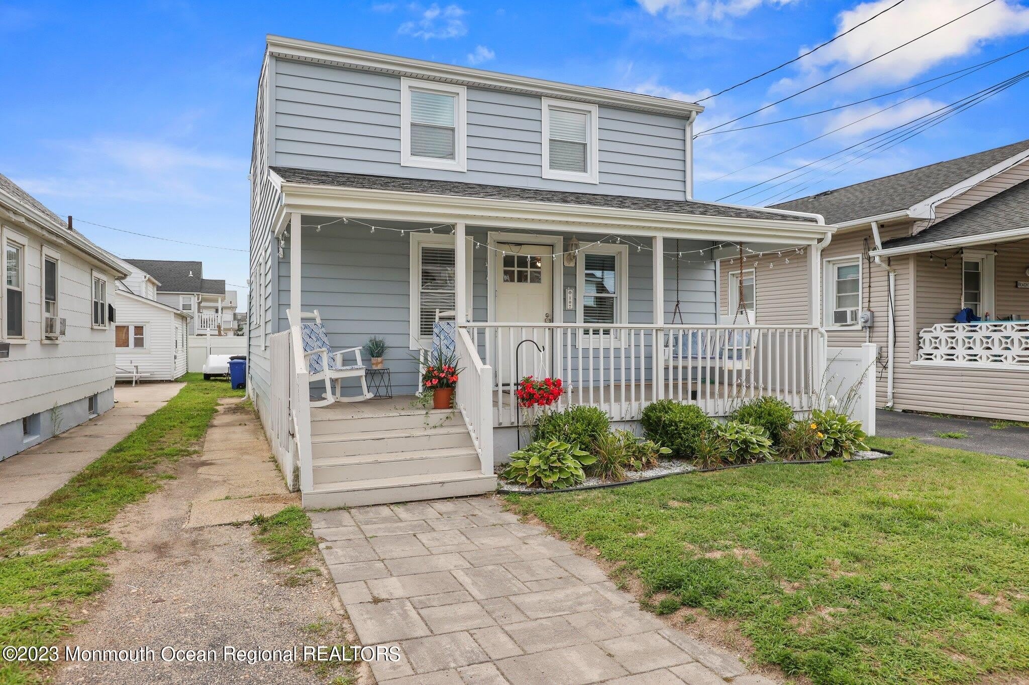 107 17Th Avenue – photo 2