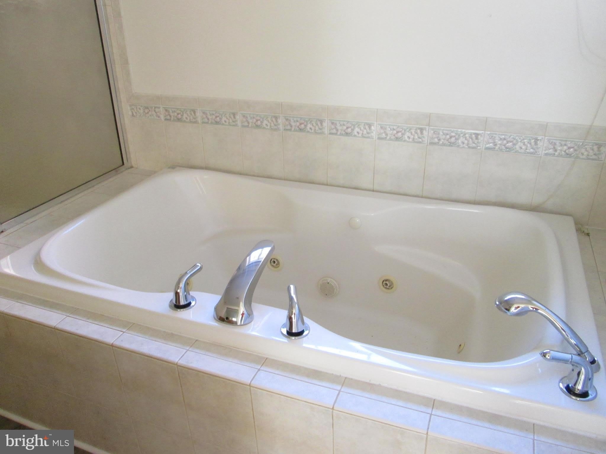 1300 TREASURE DR. – photo 3