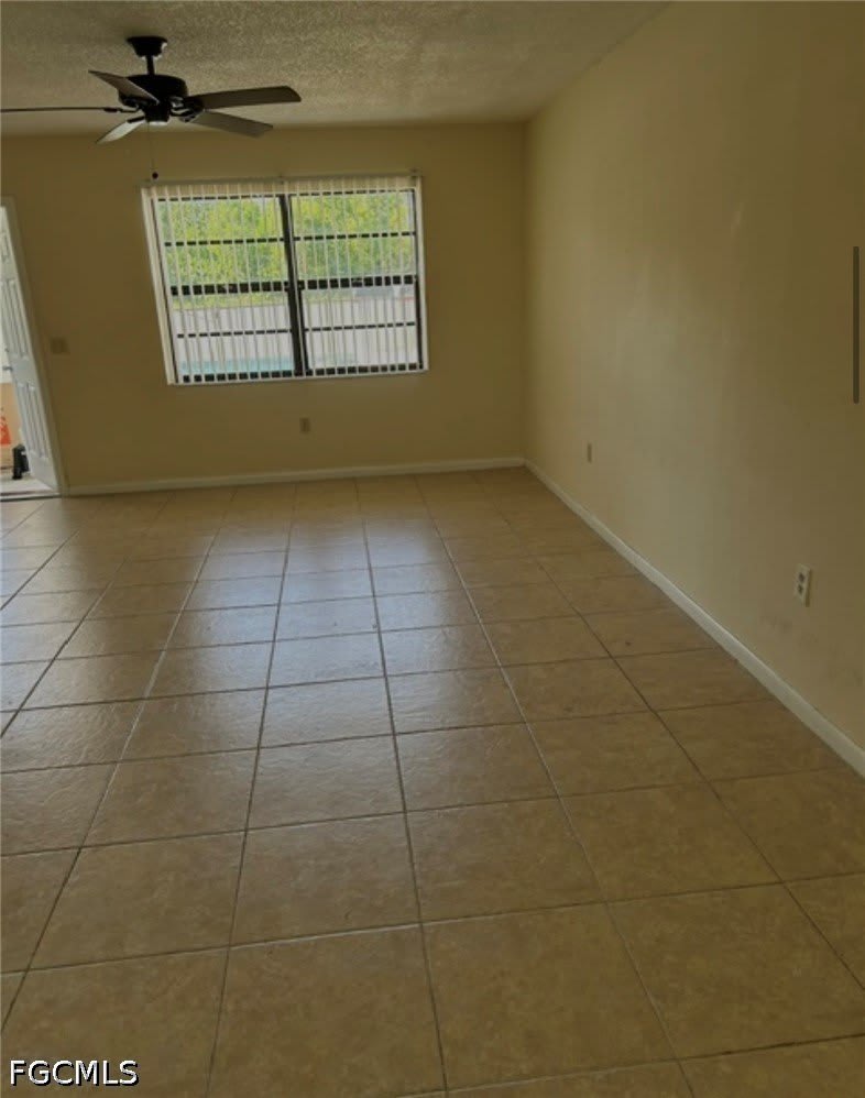 919 SE 8 Terrace – photo 3