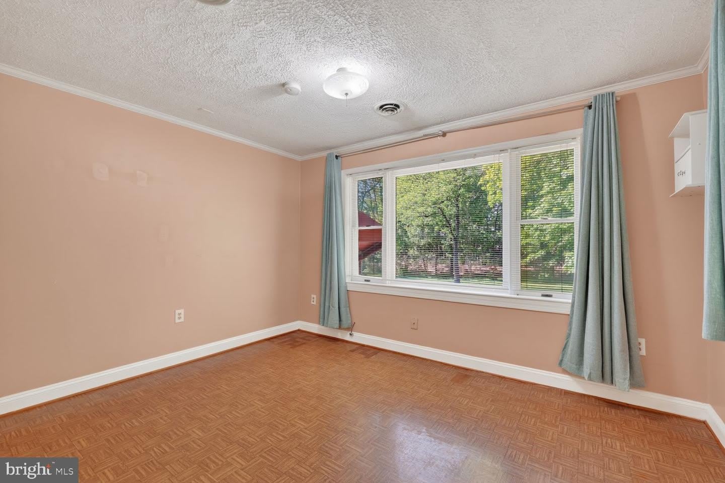 6013 NEILWOOD DR – photo 4
