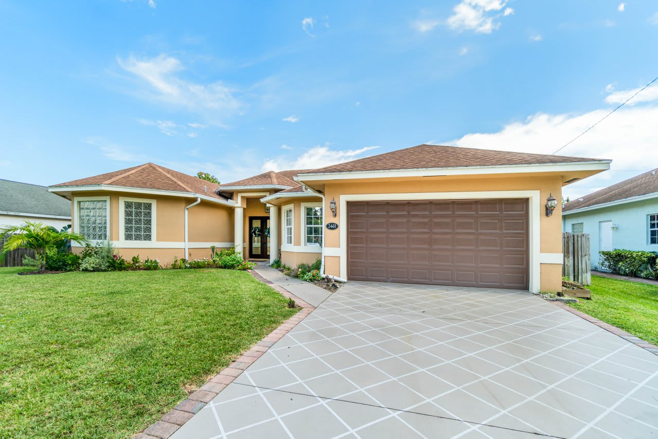 3461 Sw Funtuna St – photo 3