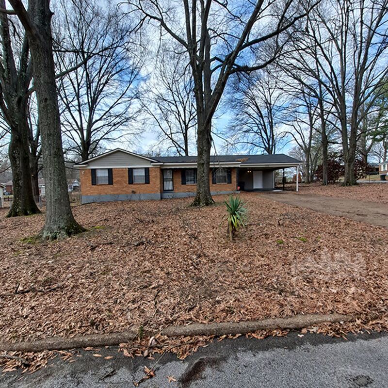 3743 Lakehurst Dr – photo 2