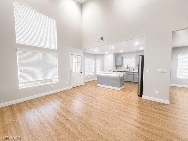 573 ASPEN LEAF Street – photo 3