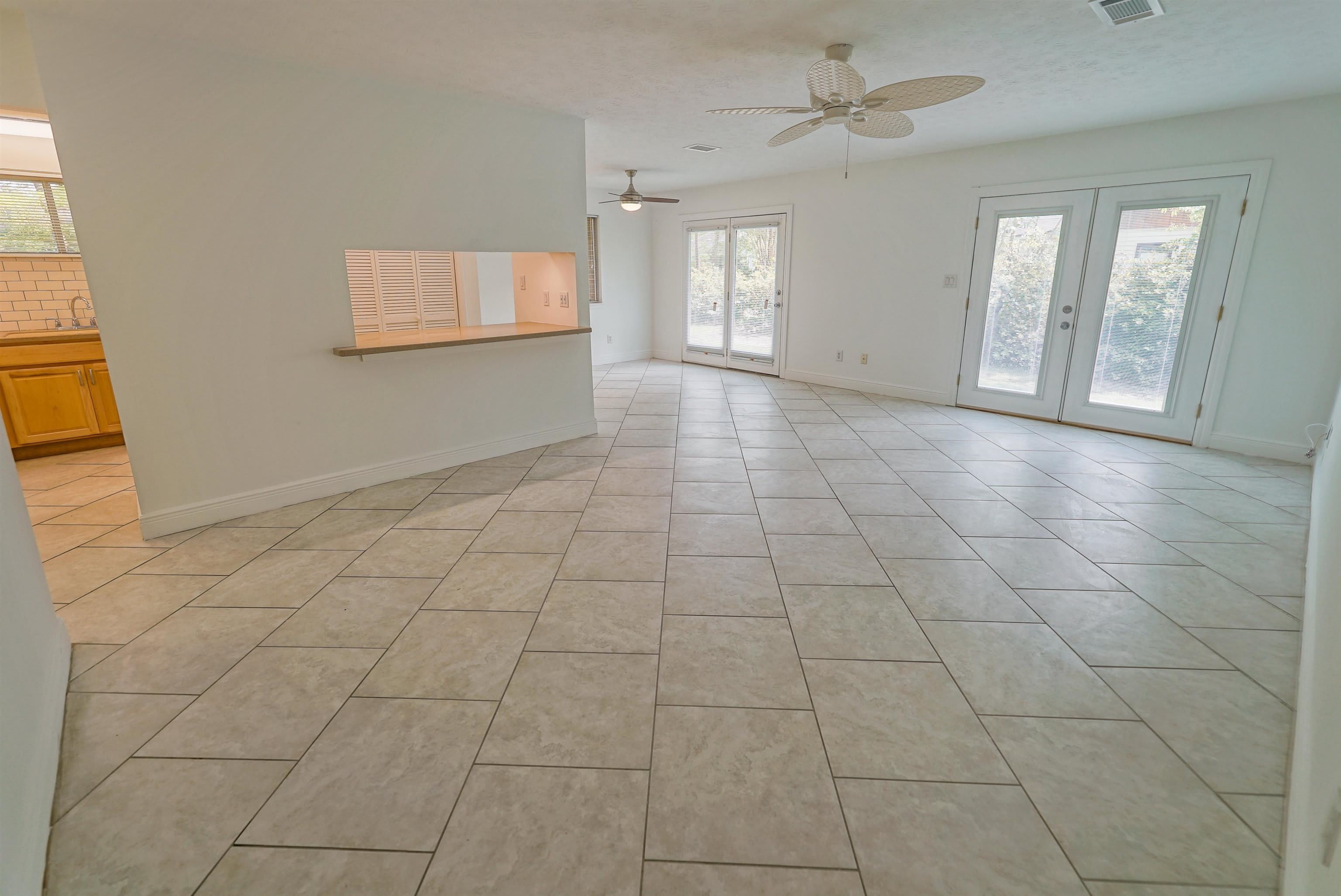 251 S Villas Court – photo 3