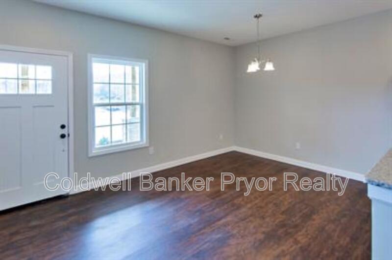 27 Michigan Lane – photo 4