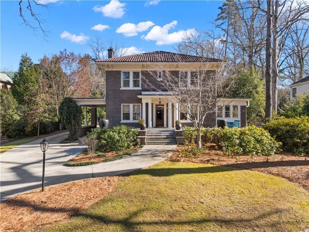 979 Springdale Road NE – photo 1