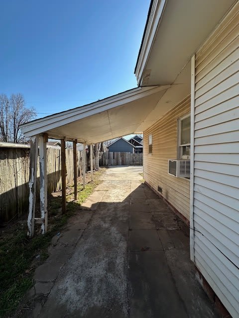 1616 Linden St – photo 2