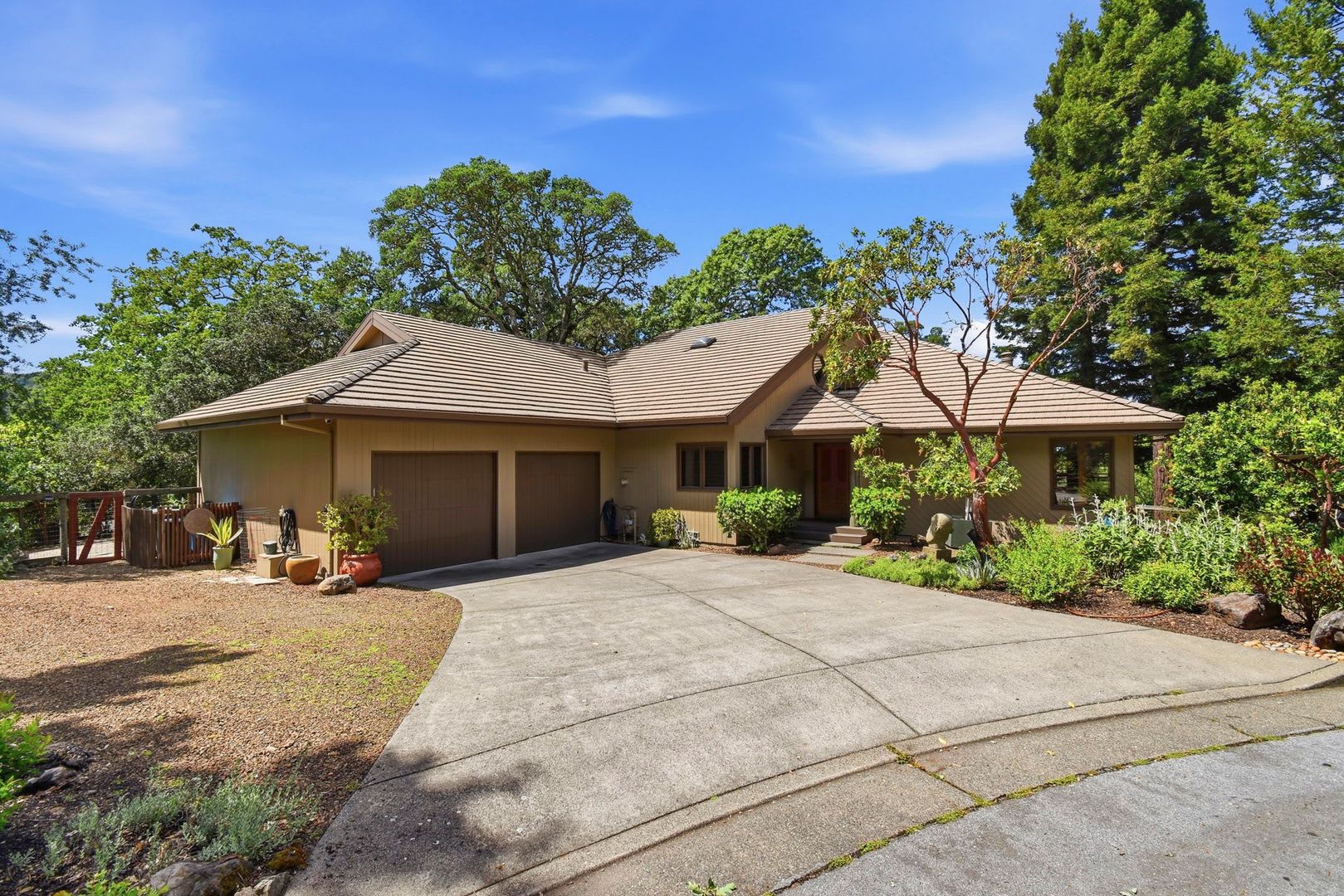 Sophisticated Living in Bennet Valley Fairway View Estates – photo 1