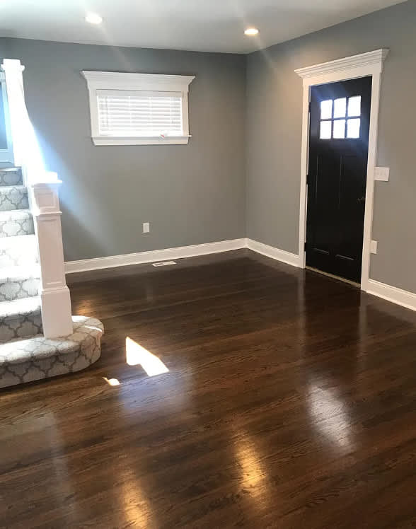 1011 West 45th Street – photo 1