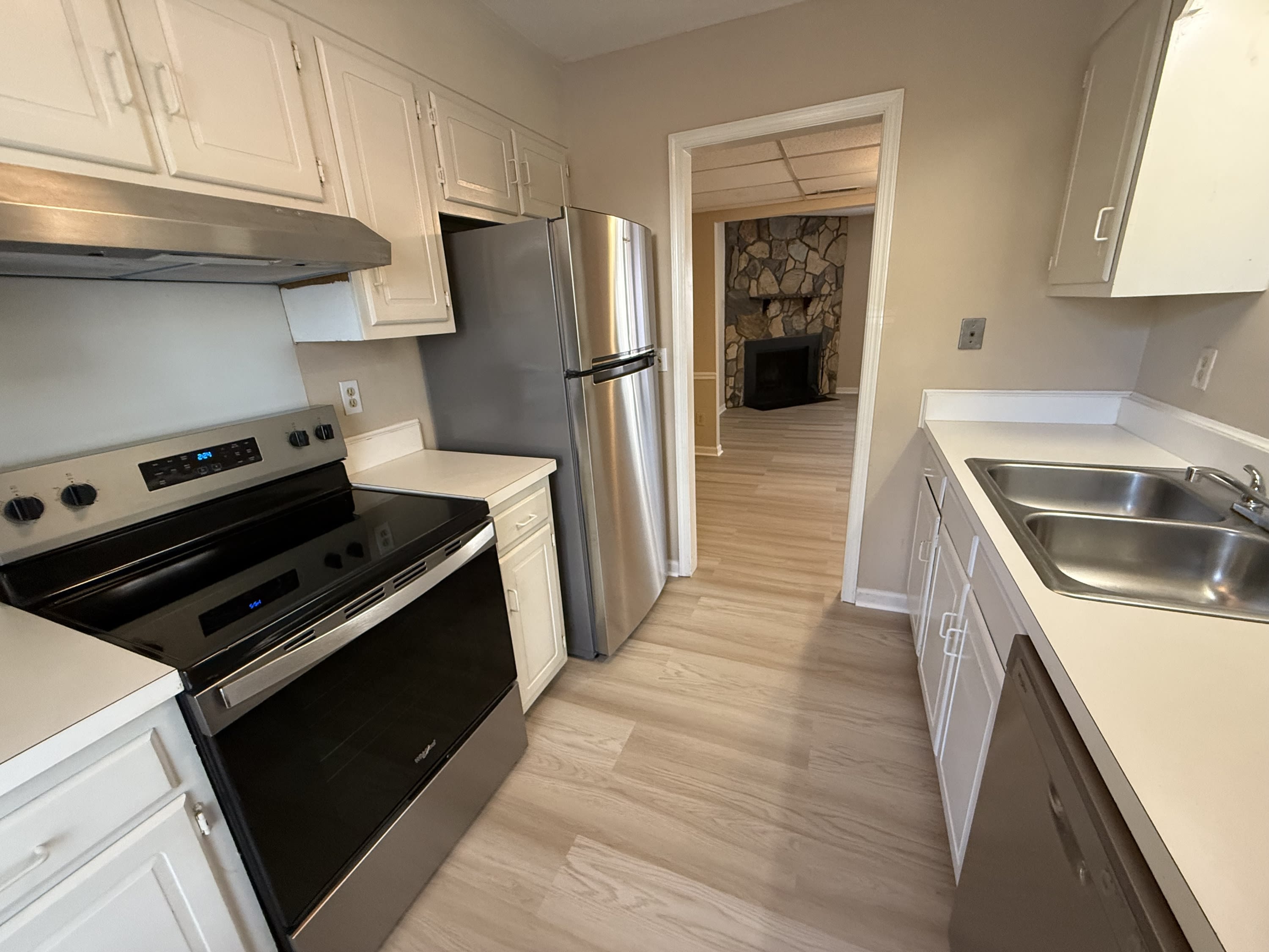 3990 Valley Court-C – photo 2