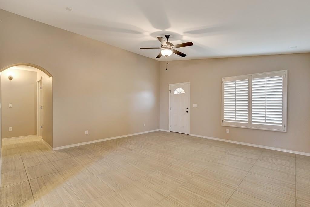 6097 Vintage Street – photo 2