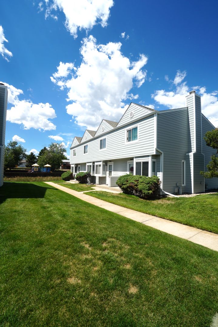 7644 Lexington Manor Drive – photo 2