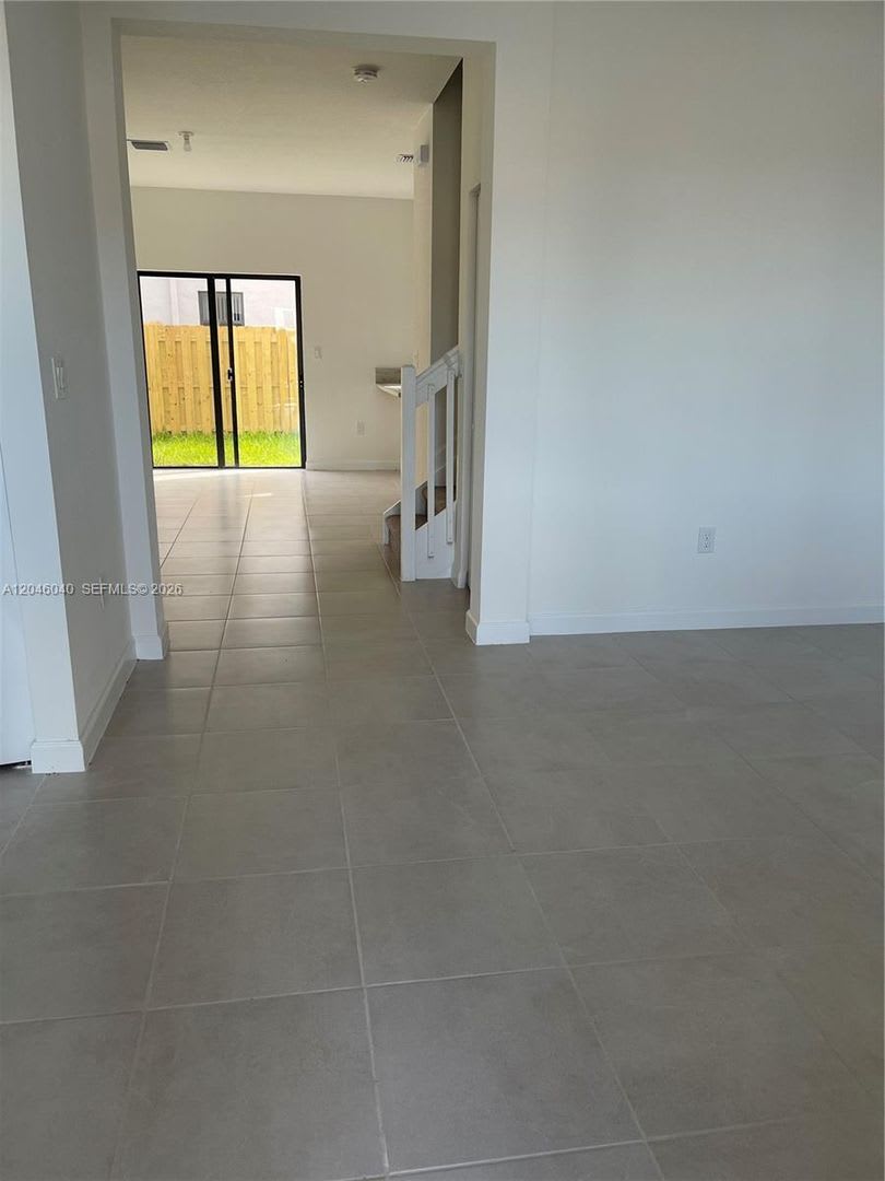 21447 NE 2nd Place, Miami, FL 33179 – photo 3