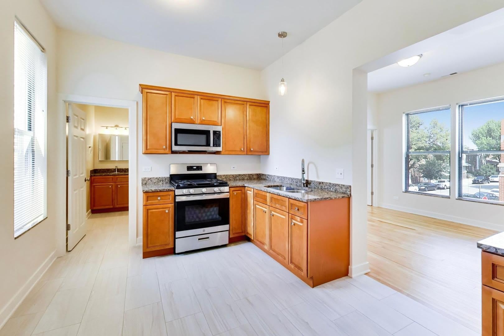 3201 S Normal Avenue – photo 4