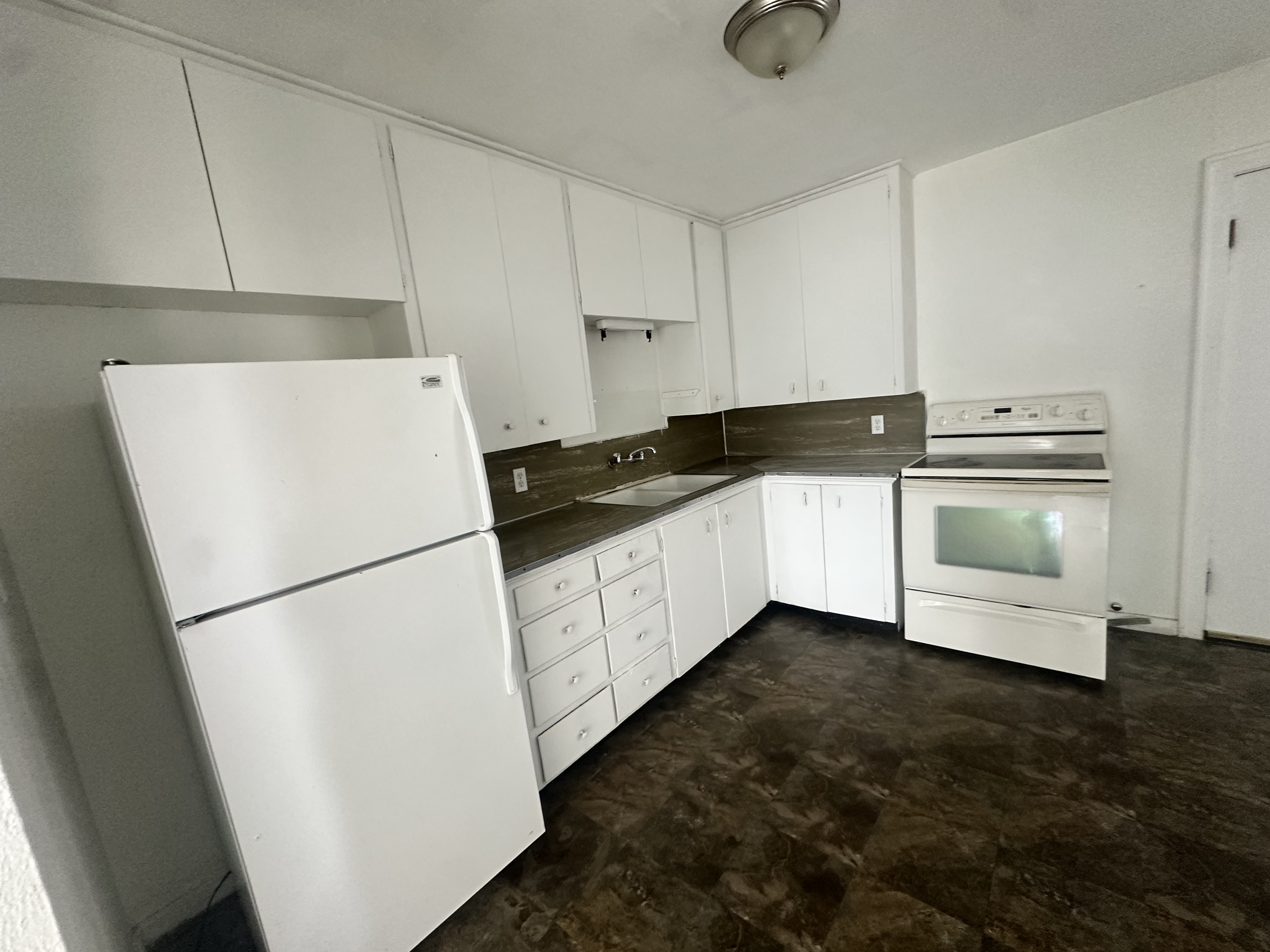 508 Lee St – photo 2