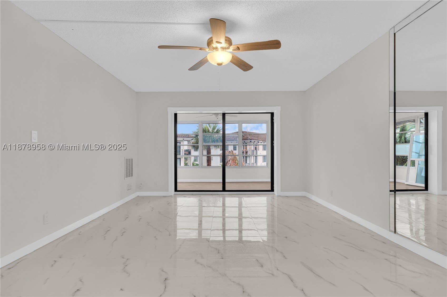 9355 Sw 8Th St – photo 3