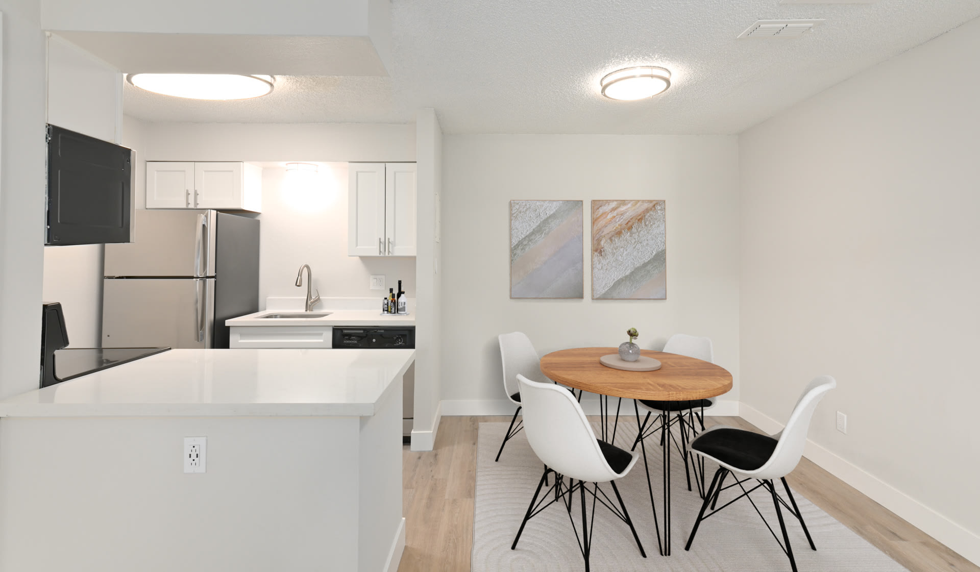 Creekside Apartments – photo 3