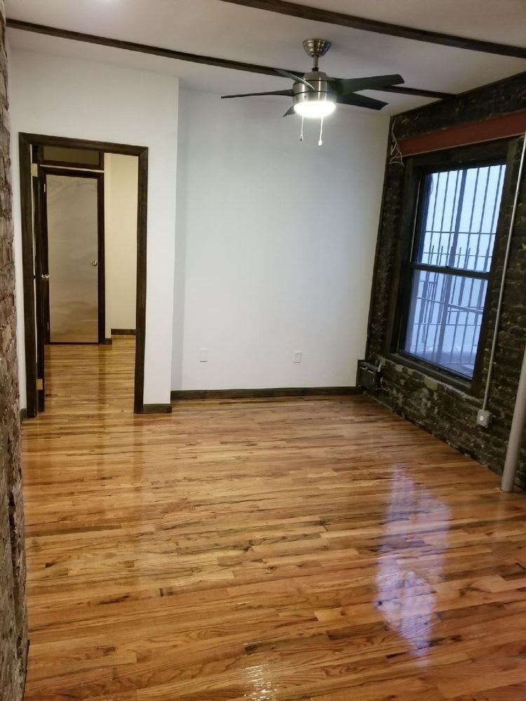 185 Avenue C – photo 2