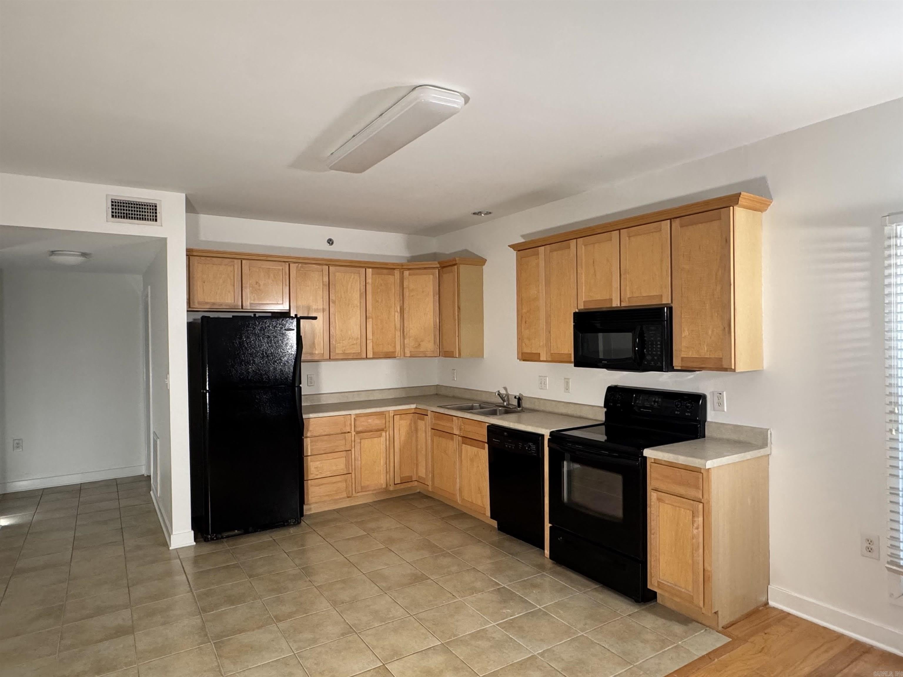 515 E Capitol Avenue – photo 2