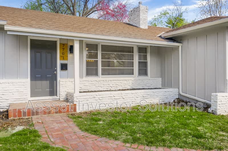 7701 Mohawk Dr – photo 3