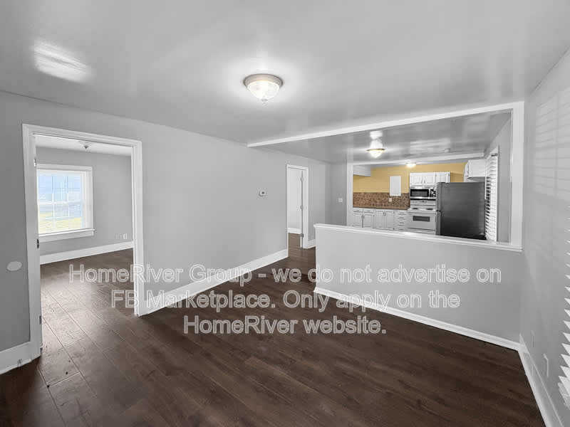 1310 Roanoke Ave – photo 3