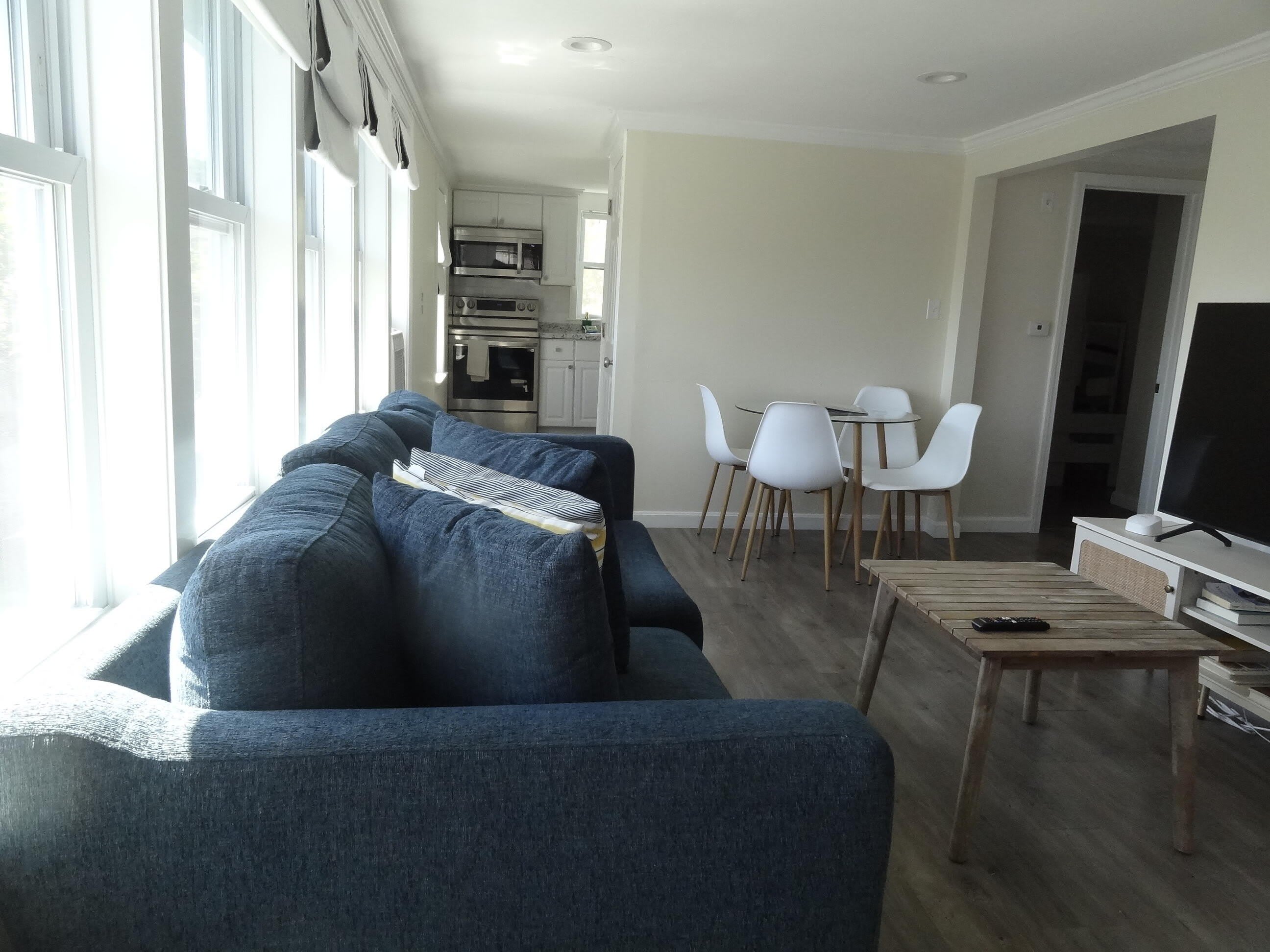 155 Bayview Street – photo 2
