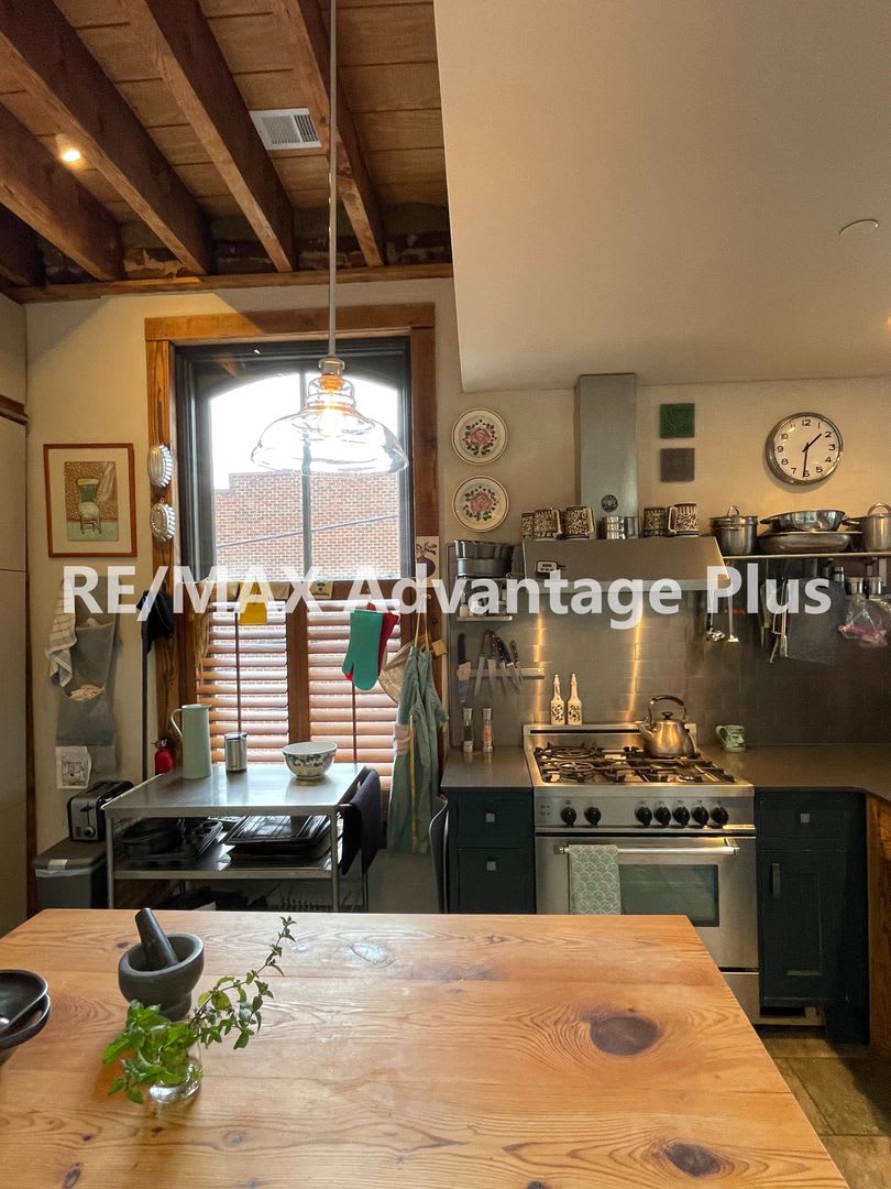 101 W. Second St. – photo 2