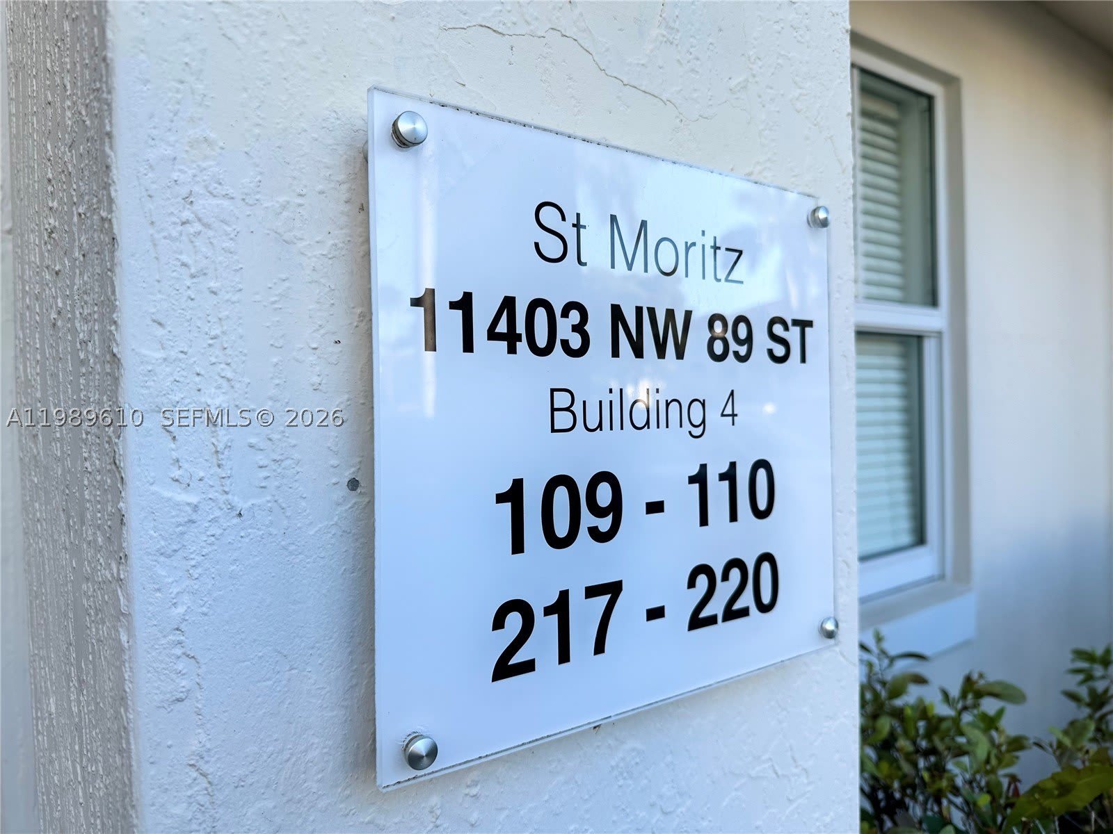 11403 NW 89th St – photo 3